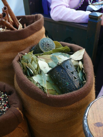 Lorbeerblätter aus dem Mittelmeerraum